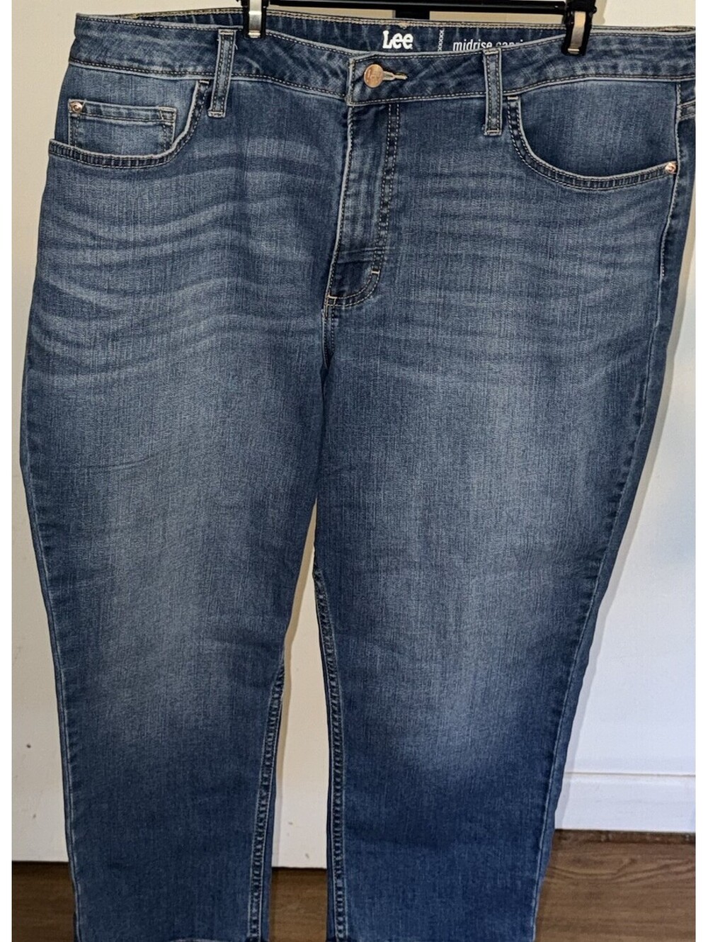 Riders by Lee Size 18m Blue Midrise Capri Jeans Medium Wash Women's